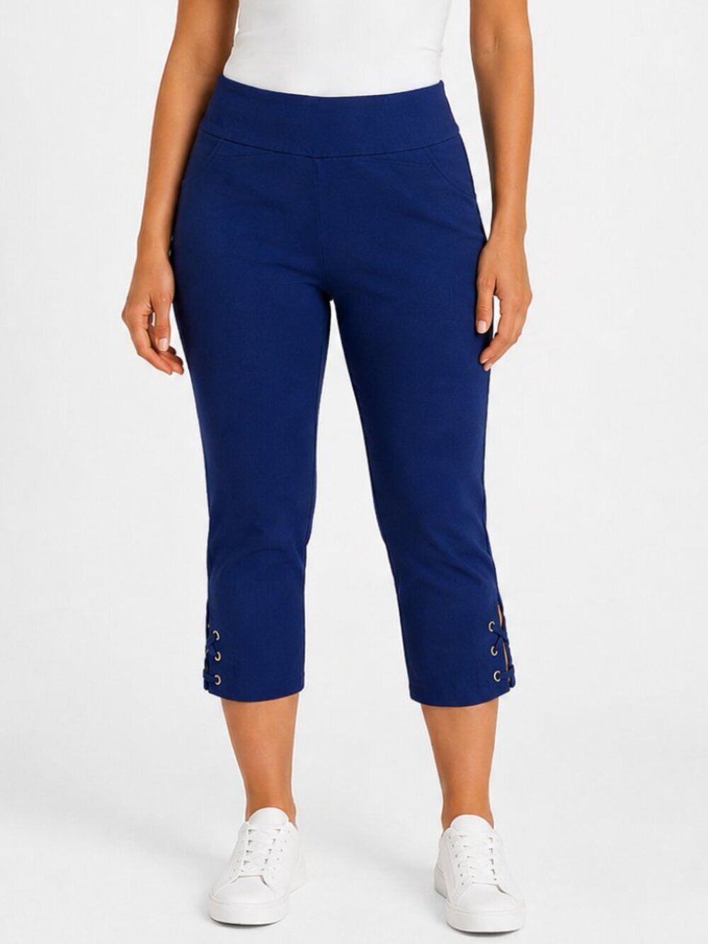 Ricki's Microtwill Capri Pants Women's Medium Blue Pull-On Stretch NWT Cropped
